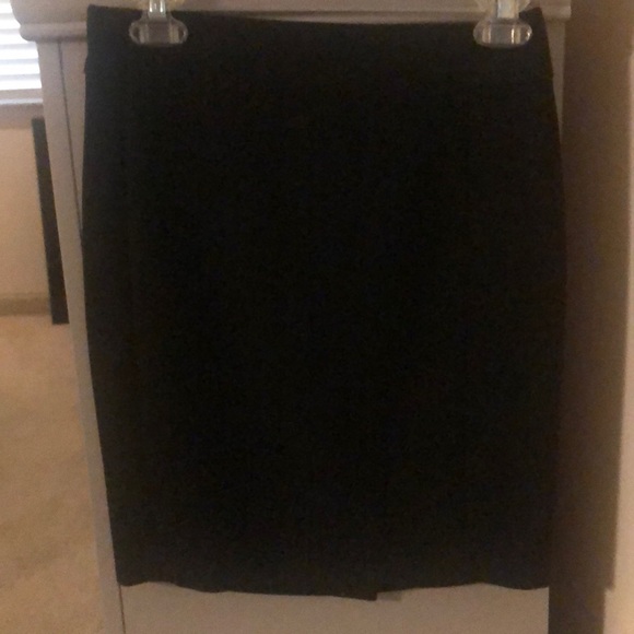 Loft pencil skirt with 2 pleats - Picture 1 of 3
